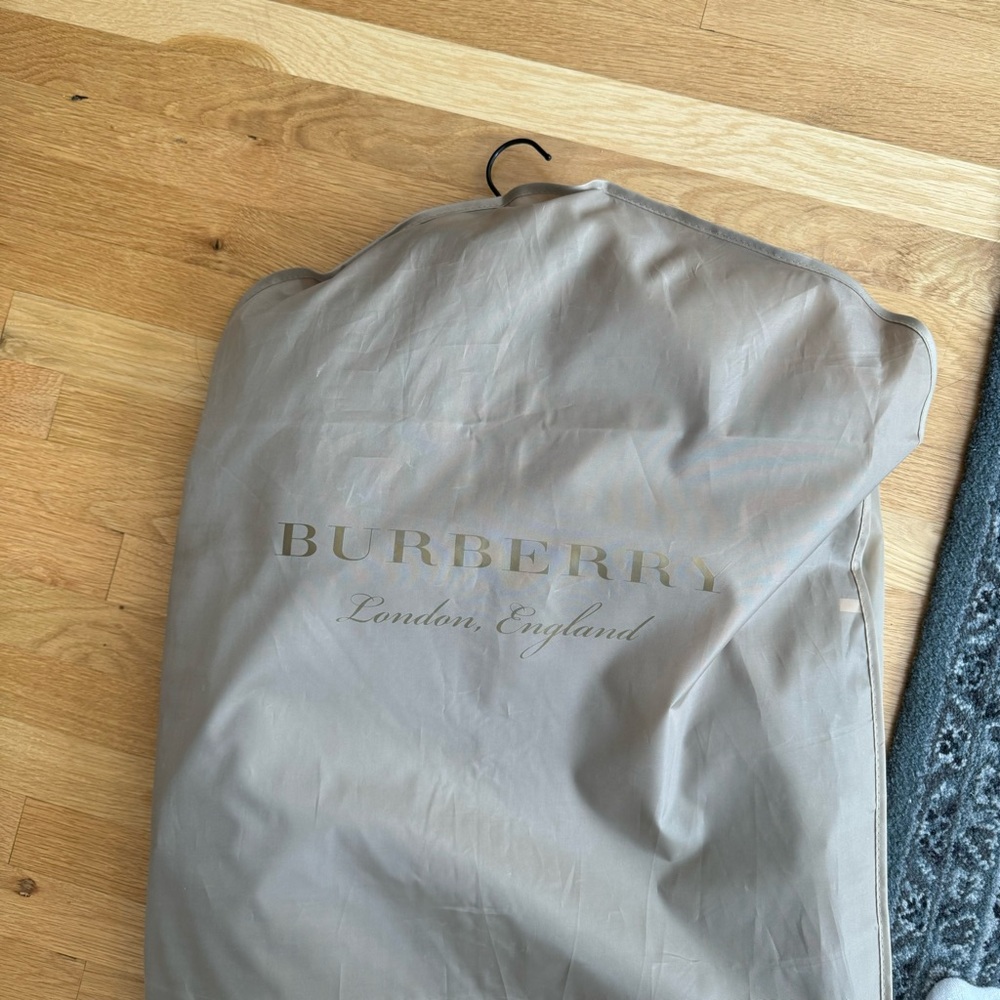 Burberry Jacket - Picture 9 of 10